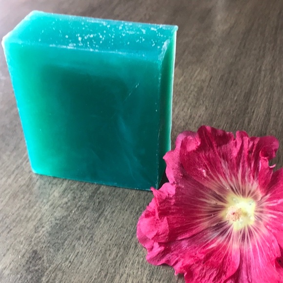 SUMMER LIME Glycerin Bar Soap (4.5 oz) / Mountain Mom Soap Co - Picture 7 of 7
